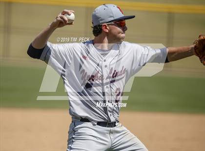 Thumbnail 3 in Yorba Linda vs. Los Alamitos photogallery.