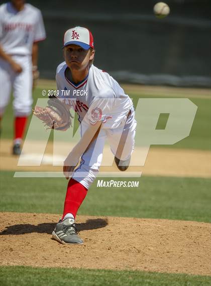 Thumbnail 3 in Yorba Linda vs. Los Alamitos photogallery.