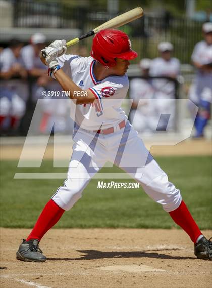 Thumbnail 1 in Yorba Linda vs. Los Alamitos photogallery.
