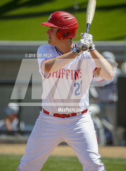 Thumbnail 2 in Yorba Linda vs. Los Alamitos photogallery.
