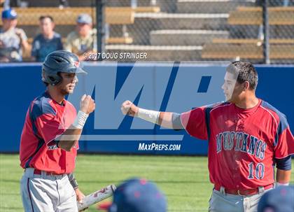 Thumbnail 2 in  Clovis vs. Tulare Western (CIF CS Div 1 Quarterfinal) photogallery.