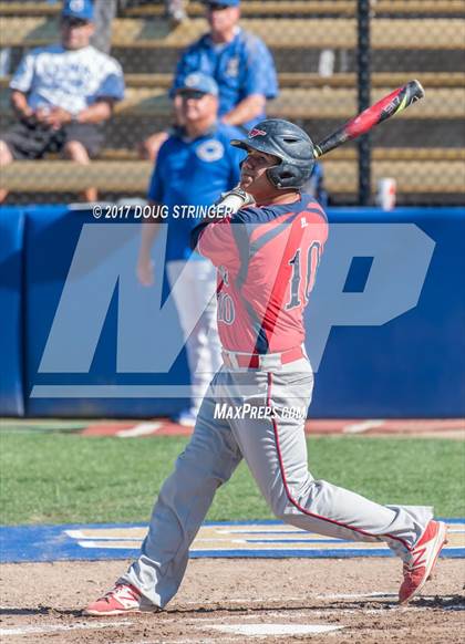Thumbnail 1 in  Clovis vs. Tulare Western (CIF CS Div 1 Quarterfinal) photogallery.