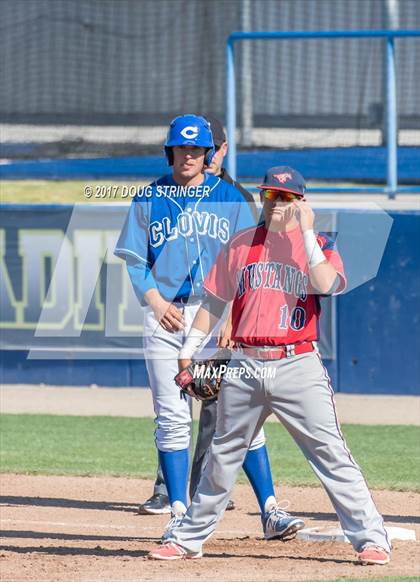 Thumbnail 2 in  Clovis vs. Tulare Western (CIF CS Div 1 Quarterfinal) photogallery.