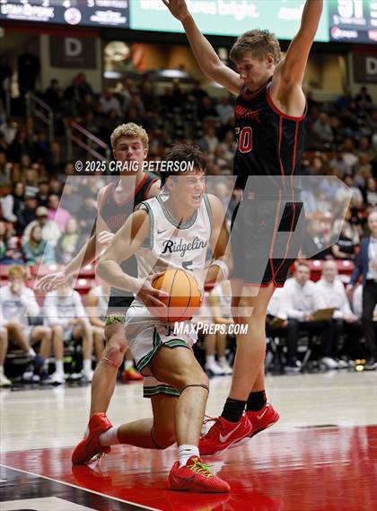 Thumbnail 1 in Hurricane vs. Ridgeline (UHSAA 4A Quarterfinal) photogallery.