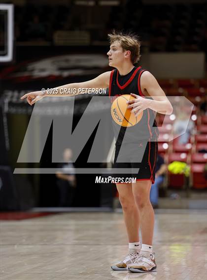 Thumbnail 2 in Hurricane vs. Ridgeline (UHSAA 4A Quarterfinal) photogallery.
