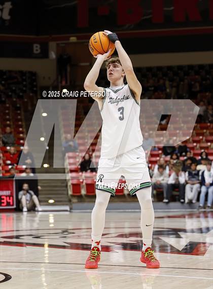 Thumbnail 2 in Hurricane vs. Ridgeline (UHSAA 4A Quarterfinal) photogallery.