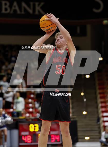 Thumbnail 3 in Hurricane vs. Ridgeline (UHSAA 4A Quarterfinal) photogallery.