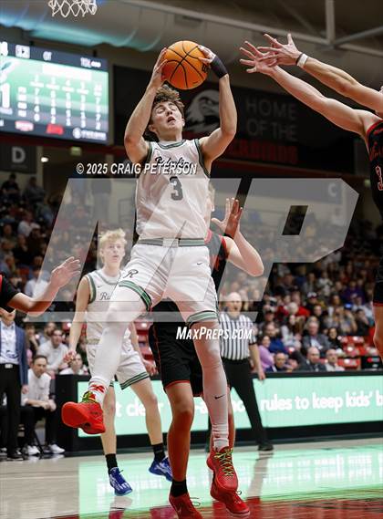Thumbnail 1 in Hurricane vs. Ridgeline (UHSAA 4A Quarterfinal) photogallery.