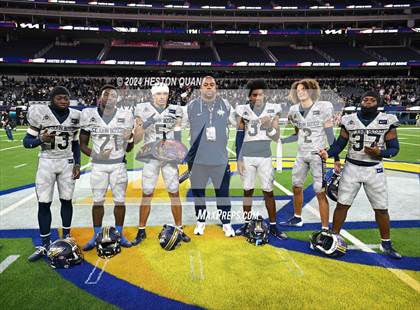 Thumbnail 2 in St. John Bosco vs. Servite photogallery.