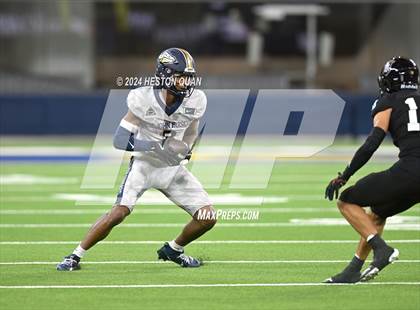 Thumbnail 3 in St. John Bosco vs. Servite photogallery.