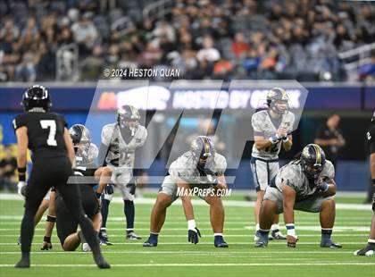Thumbnail 1 in St. John Bosco vs. Servite photogallery.