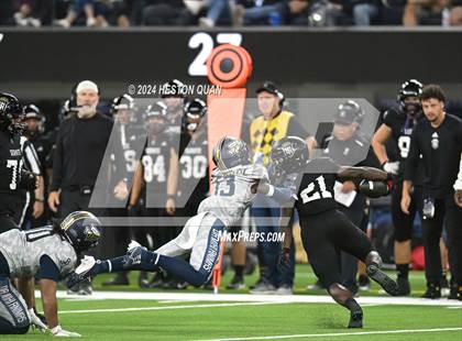 Thumbnail 1 in St. John Bosco vs. Servite photogallery.