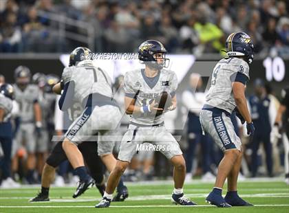 Thumbnail 3 in St. John Bosco vs. Servite photogallery.