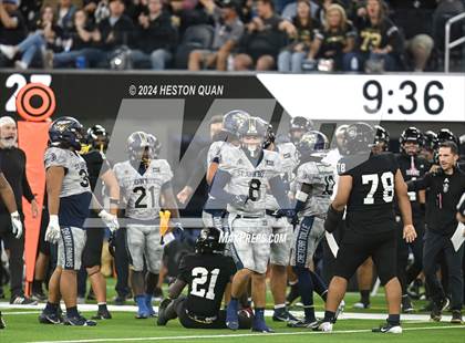 Thumbnail 3 in St. John Bosco vs. Servite photogallery.