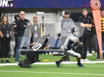 Thumbnail 2 in St. John Bosco vs. Servite photogallery.