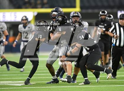 Thumbnail 2 in St. John Bosco vs. Servite photogallery.