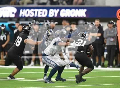 Thumbnail 1 in St. John Bosco vs. Servite photogallery.