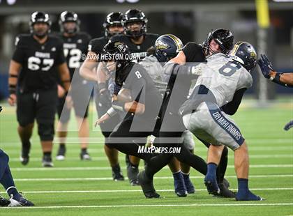 Thumbnail 1 in St. John Bosco vs. Servite photogallery.