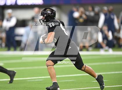 Thumbnail 2 in St. John Bosco vs. Servite photogallery.