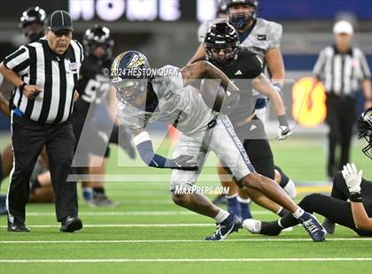 Thumbnail 2 in St. John Bosco vs. Servite photogallery.