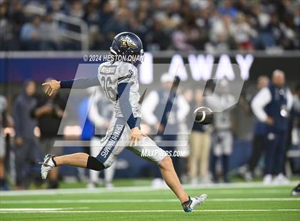 Thumbnail 2 in St. John Bosco vs. Servite photogallery.