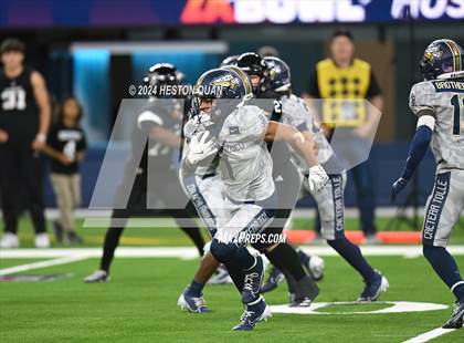 Thumbnail 1 in St. John Bosco vs. Servite photogallery.
