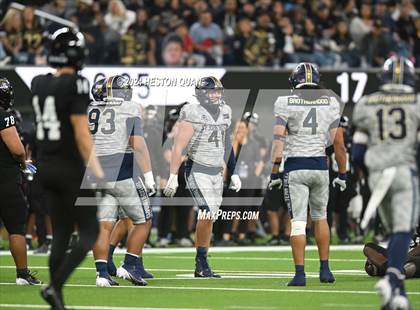 Thumbnail 1 in St. John Bosco vs. Servite photogallery.