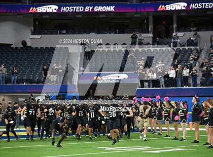 Thumbnail 3 in St. John Bosco vs. Servite photogallery.