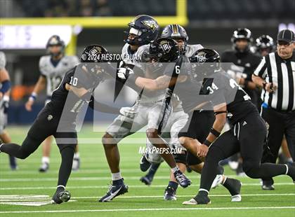 Thumbnail 1 in St. John Bosco vs. Servite photogallery.