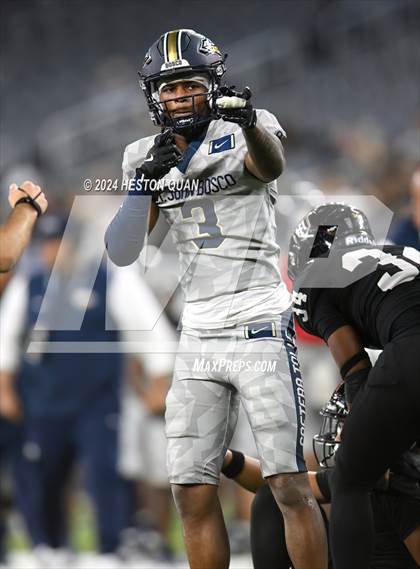 Thumbnail 1 in St. John Bosco vs. Servite photogallery.