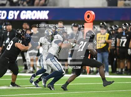Thumbnail 2 in St. John Bosco vs. Servite photogallery.