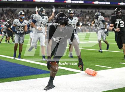 Thumbnail 3 in St. John Bosco vs. Servite photogallery.