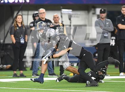 Thumbnail 1 in St. John Bosco vs. Servite photogallery.