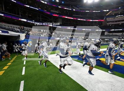 Thumbnail 2 in St. John Bosco vs. Servite photogallery.