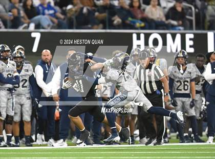 Thumbnail 1 in St. John Bosco vs. Servite photogallery.