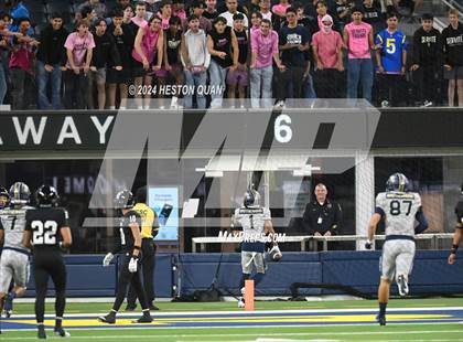 Thumbnail 2 in St. John Bosco vs. Servite photogallery.