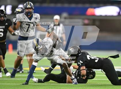 Thumbnail 1 in St. John Bosco vs. Servite photogallery.