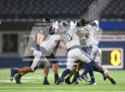 Thumbnail 2 in St. John Bosco vs. Servite photogallery.