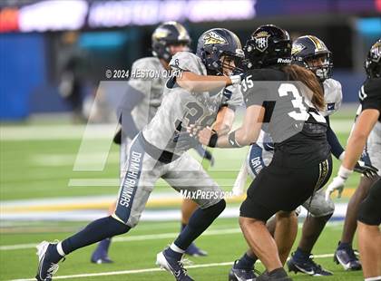 Thumbnail 1 in St. John Bosco vs. Servite photogallery.