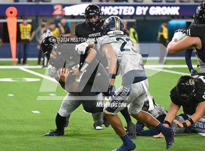 Thumbnail 1 in St. John Bosco vs. Servite photogallery.