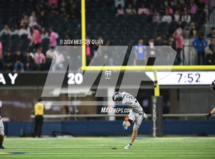 Thumbnail 3 in St. John Bosco vs. Servite photogallery.