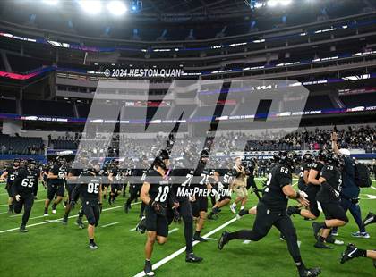Thumbnail 2 in St. John Bosco vs. Servite photogallery.