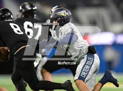 Thumbnail 1 in St. John Bosco vs. Servite photogallery.