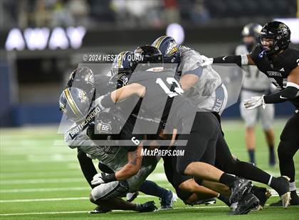 Thumbnail 3 in St. John Bosco vs. Servite photogallery.