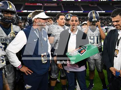 Thumbnail 1 in St. John Bosco vs. Servite photogallery.