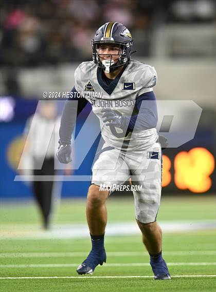 Thumbnail 1 in St. John Bosco vs. Servite photogallery.