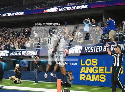 Thumbnail 1 in St. John Bosco vs. Servite photogallery.
