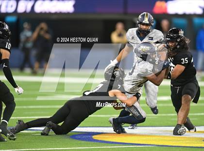 Thumbnail 3 in St. John Bosco vs. Servite photogallery.