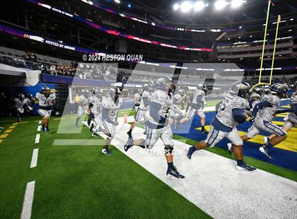 Thumbnail 3 in St. John Bosco vs. Servite photogallery.