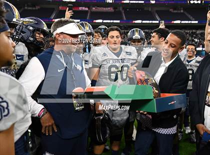 Thumbnail 1 in St. John Bosco vs. Servite photogallery.